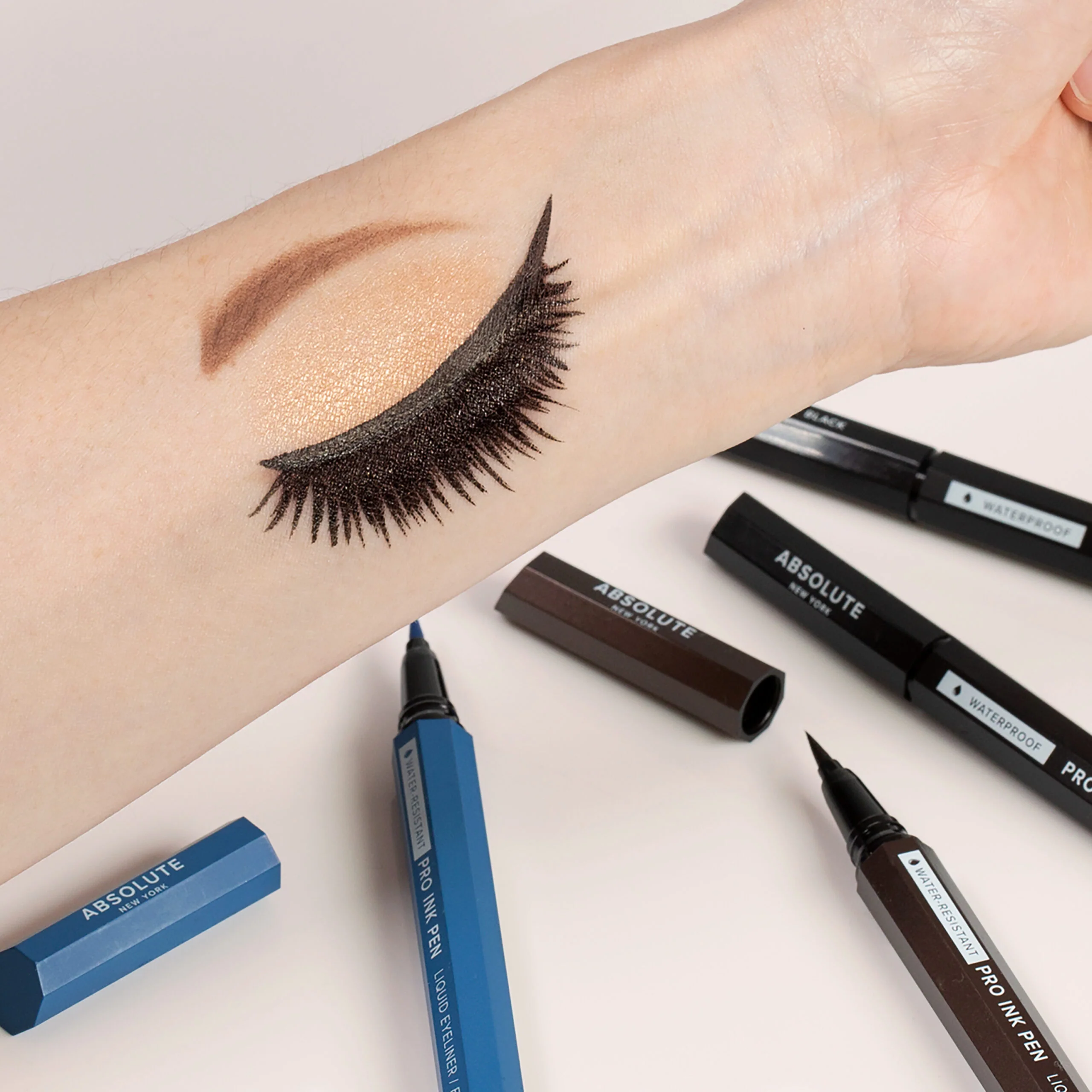 ABSOLUTE NEW YORK Pro Ink Pen Liquid Eyeliner Jet Black Eye-liner Feutre Liquide Noir Intense Tracé Précis - Image 4