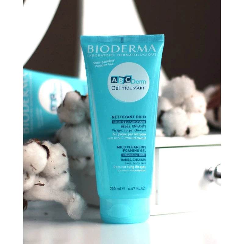 BIODERMA ABCDerm Gel Moussant 200ml - Nettoyant Doux Sans Savon Bébés - Image 2