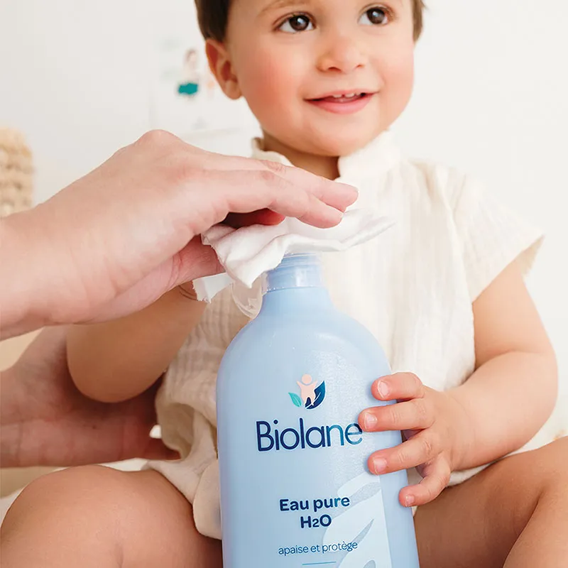 BIOLANE Eau Pure H2O 750ml Eau Nettoyante Bébé Sans Rinçage - Image 4