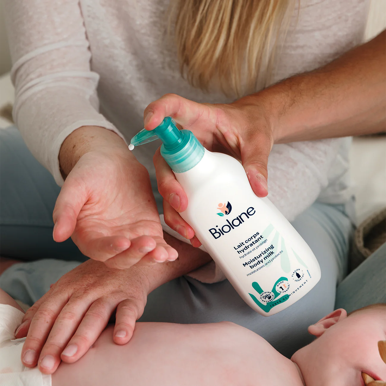 BIOLANE Lait Corps Hydratant 350ml Lait Hydratant Bébé Corps Douceur - Image 2