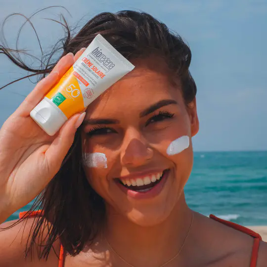Bioregena Crème Solaire Visage et Zones Délicates 40ml Protection Solaire Naturelle Bio SPF50+ Peaux Sensibles - Image 2