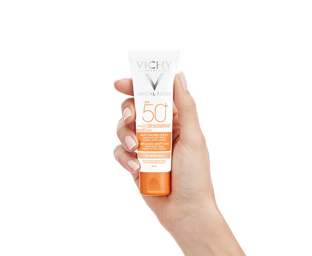 VICHY Capital Soleil Soin Anti-Taches Teinté 3-en-1 SPF50+ 50ml - Image 3