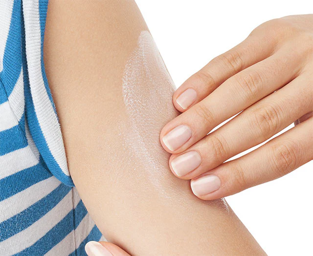 VICHY Capital Soleil Brume Anti-Sable Enfants Protection SPF50+ 200ml - Image 5